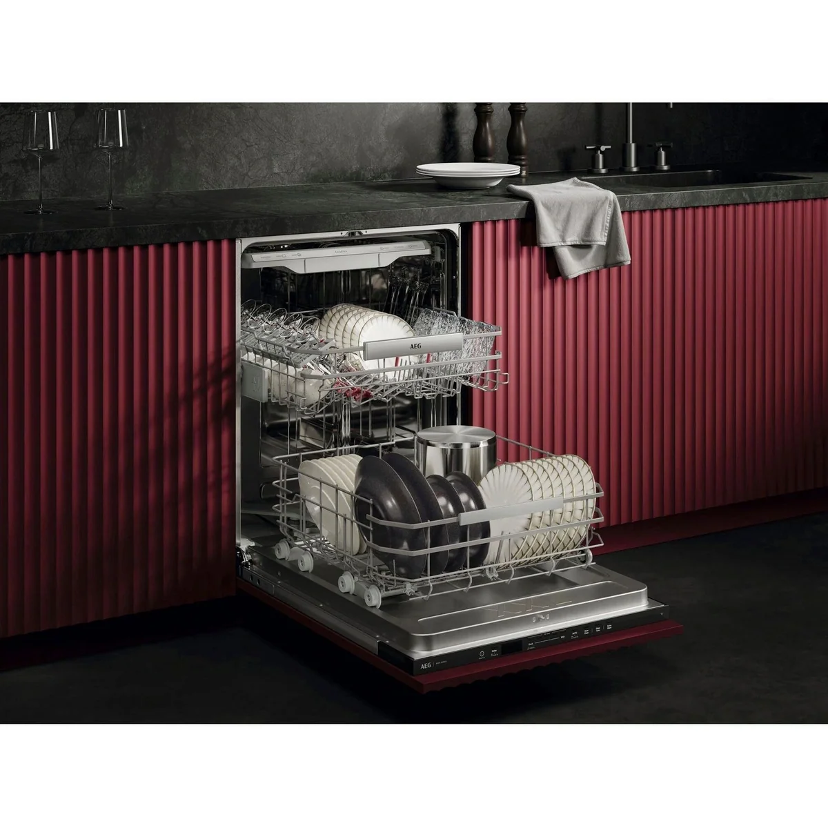 AEG GI8700B2SC Geschirrspüler XXL Serie 8000, 60 cm, 15 Maßgedecke, WiFi-fähig 2