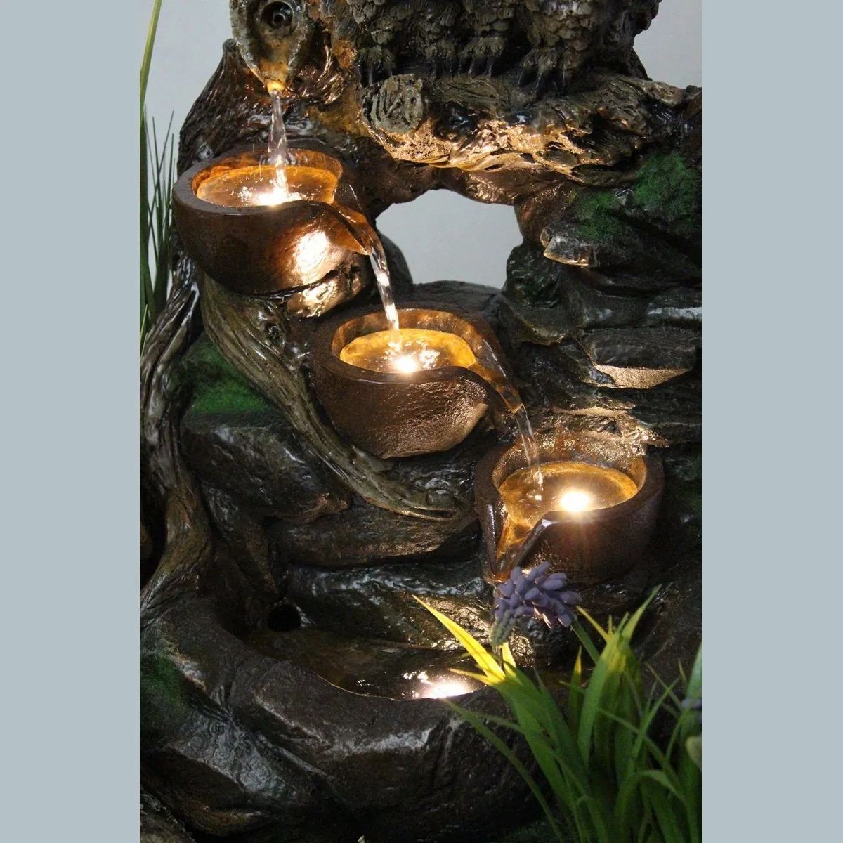 Arnusa Gartenbrunnen Eule, LED-Beleuchtung, detailreiche Verarbeitung 3