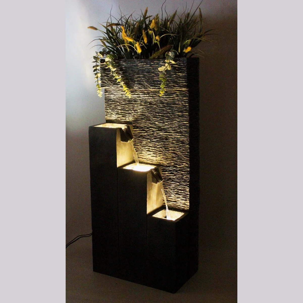 Arnusa Gartenbrunnen BK846, 101 cm Kaskade mit LED Beleuchtung — elegantes Wasserspiel in Steinoptik 3