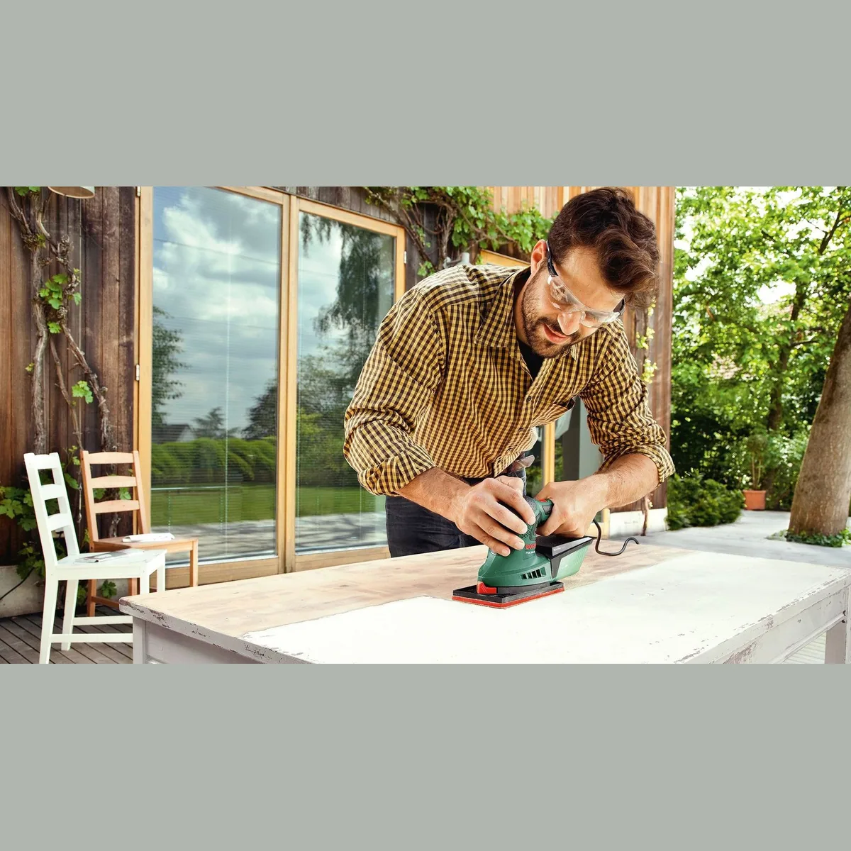Bosch Home & Garden PSM 200 AES Multischleifer, hohe Leistung und Flexibilität — 26000 U/min, SDS-System 2