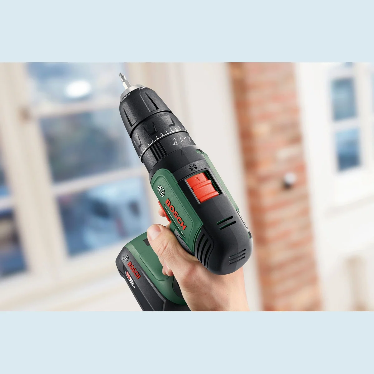 Bosch Home & Garden UniversalImpact 18V, 1450 U/min, 34 Nm, Akku-Schlagbohrschrauber Set 4