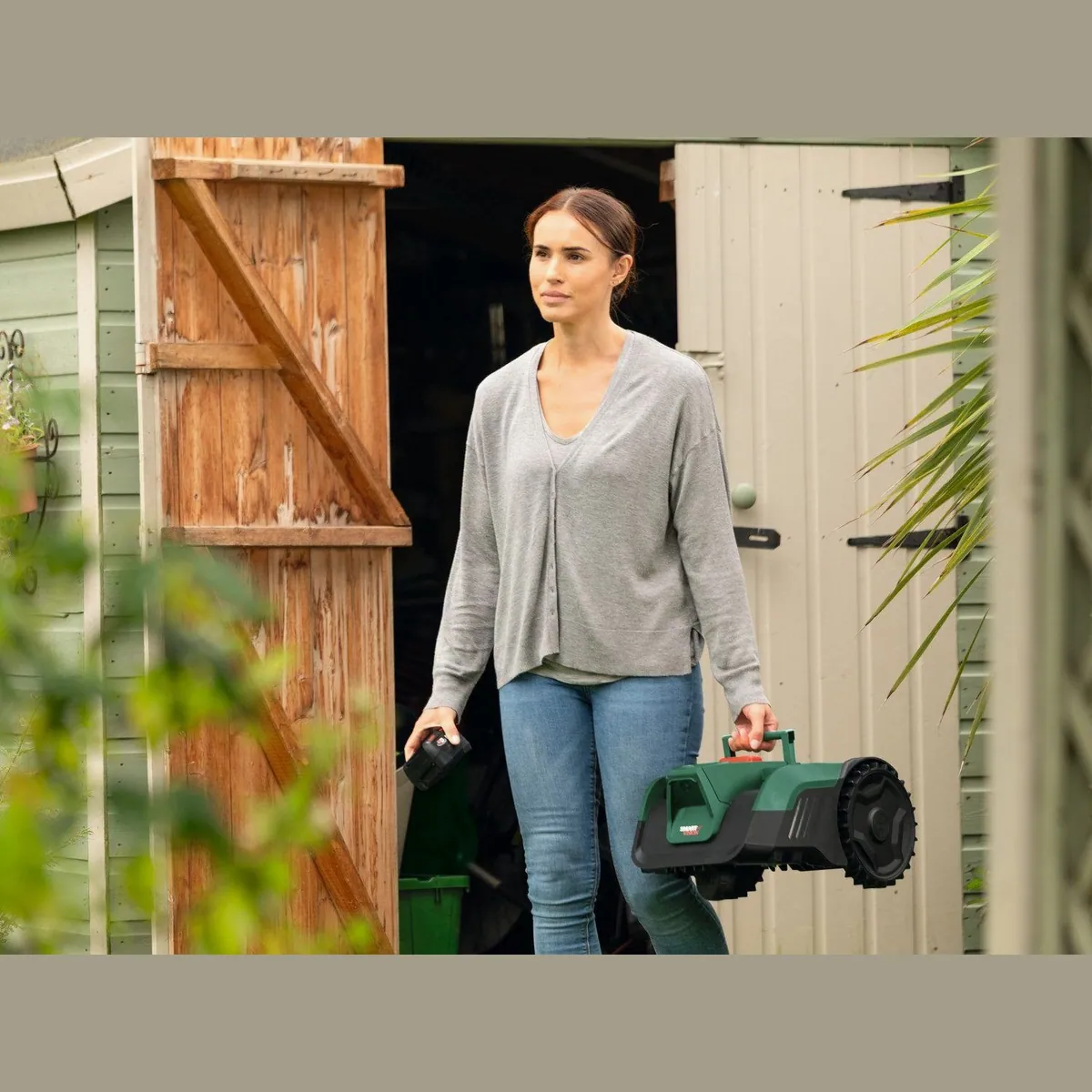 Bosch Home & Garden Rasenmähroboter VISIMOW18V-100, Akku-betrieben, einfache Bedienung 2