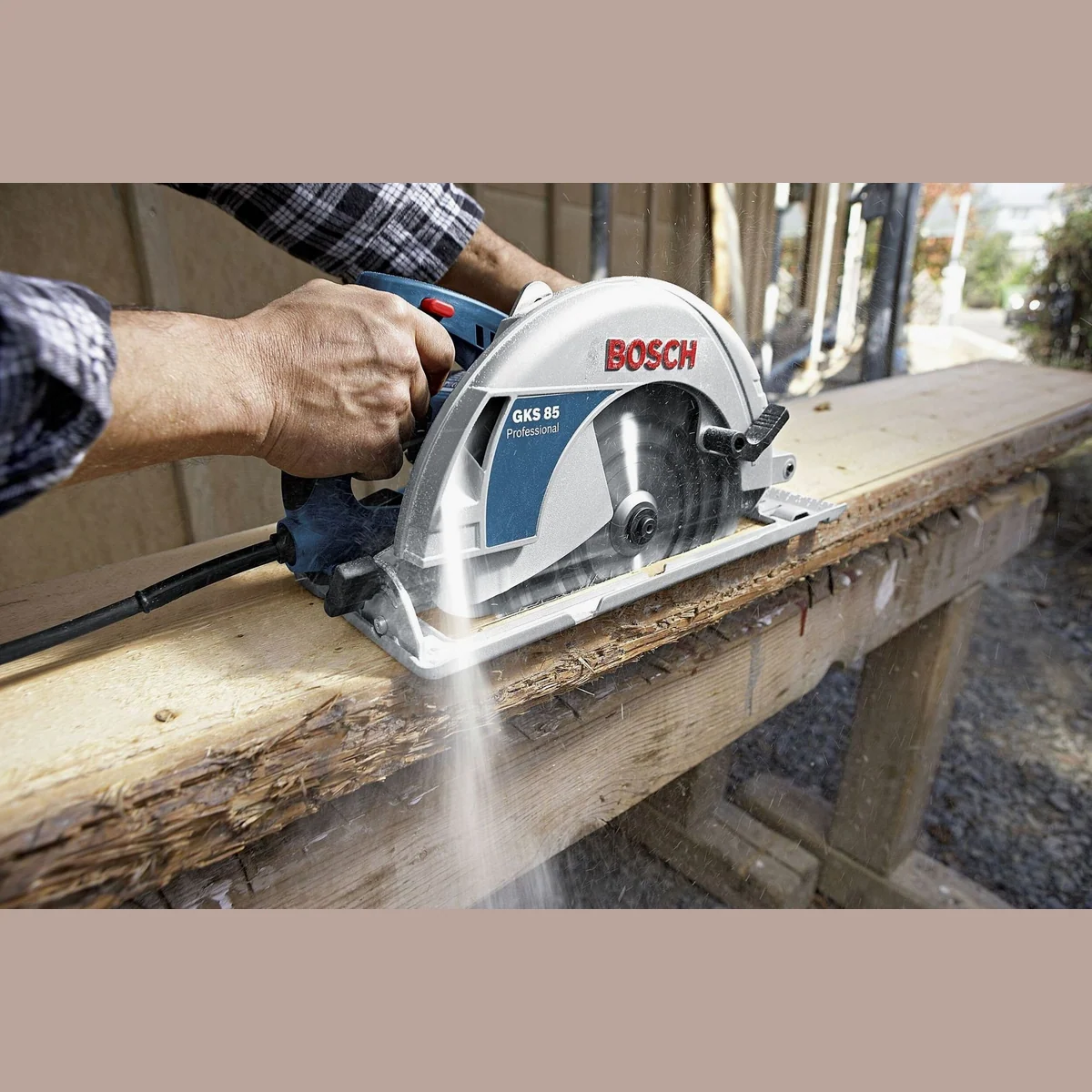 Bosch Professional GKS 85 Handkreissäge, hohe Schnittkapazität, kraftvoll und präzise 2