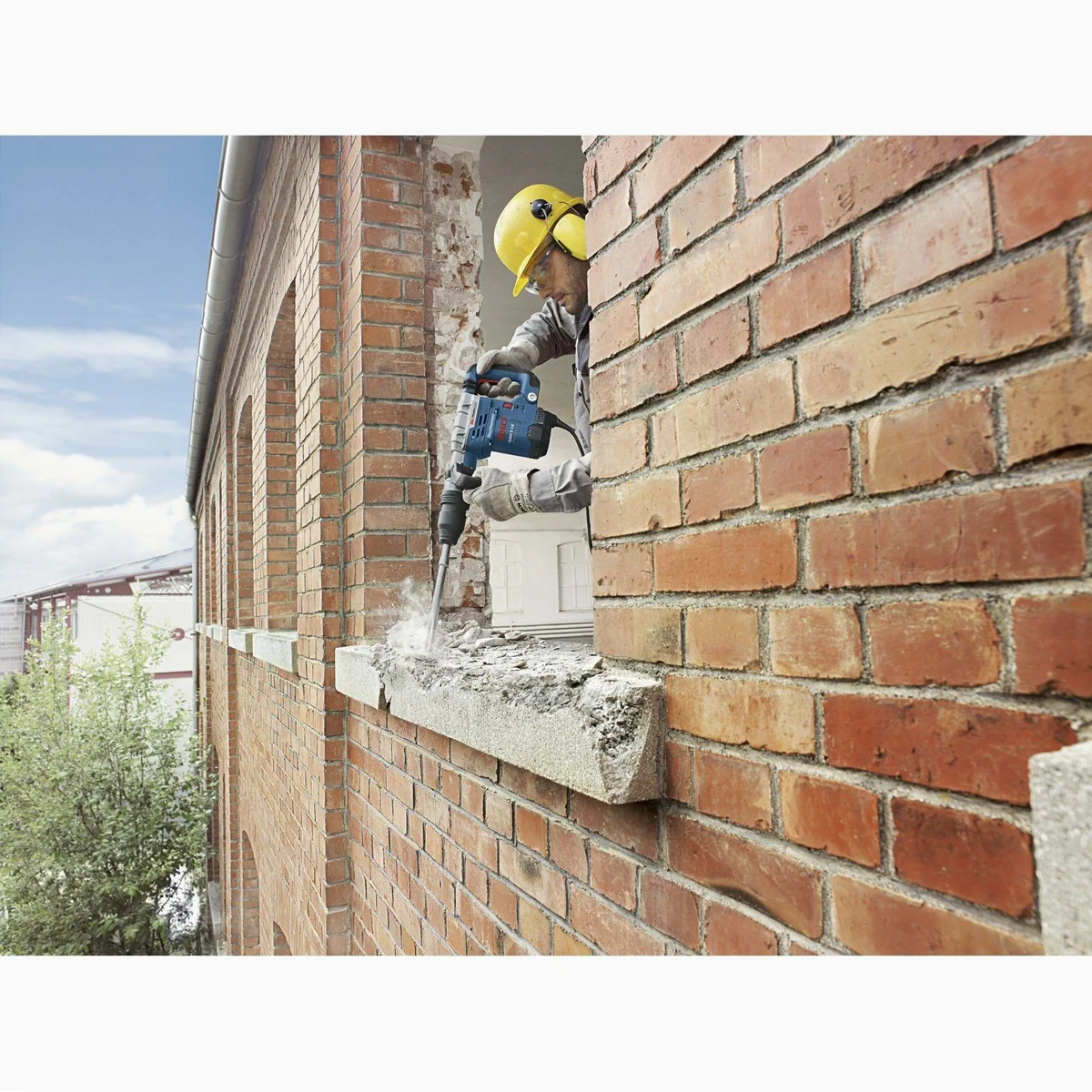 Bosch Professional GSH 5 CE, leistungsstarker Schlaghammer mit Vibration Control 3