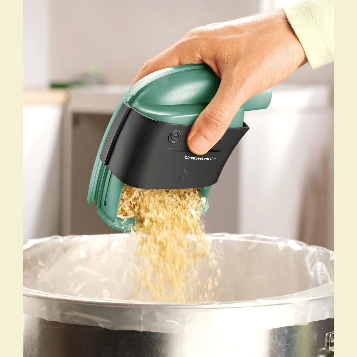 Bosch Home & Garden Handkreissäge PKS 55 A, präzise Schnitte, integrierte Spannhebel 3
