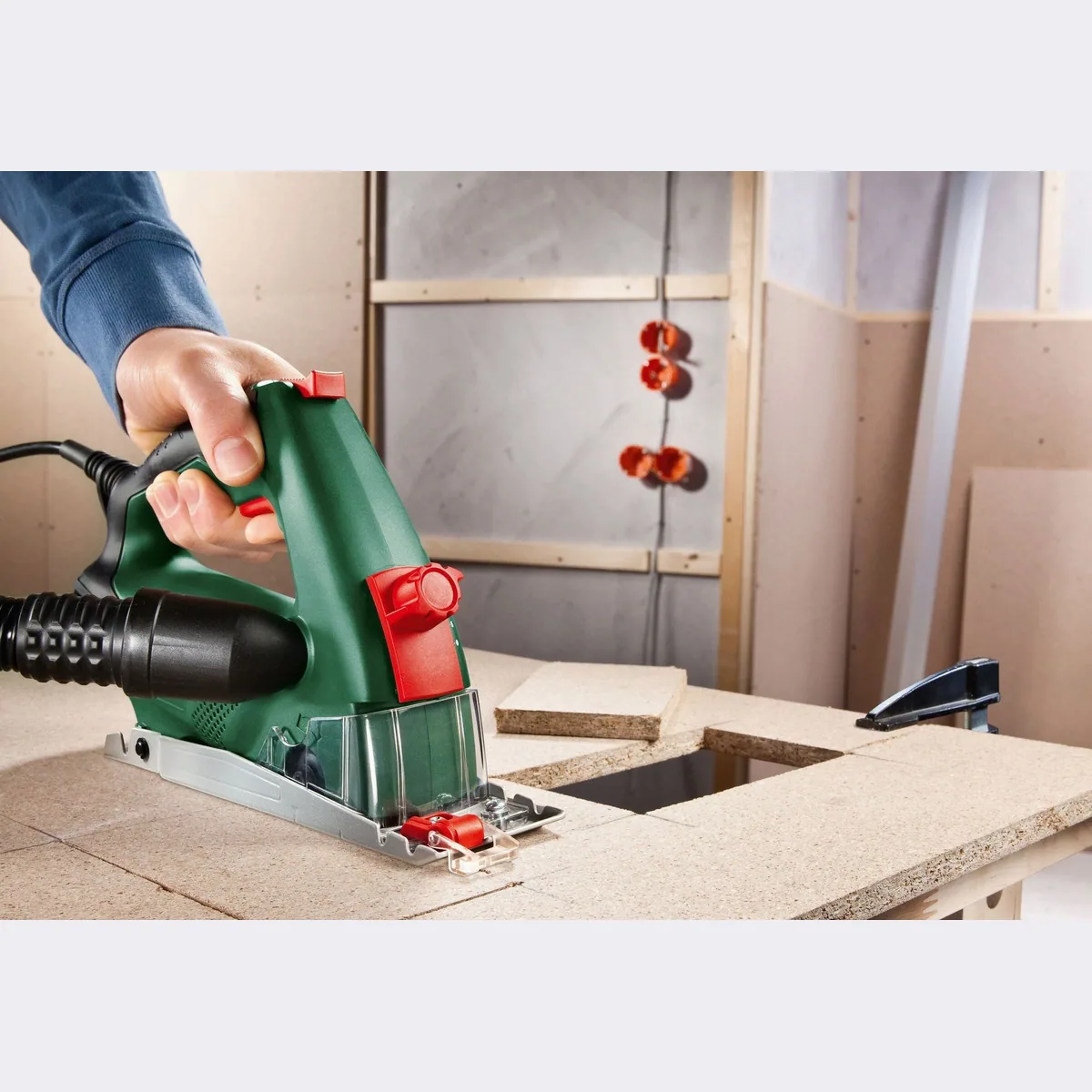 Bosch Home & Garden PKS 16 Multi Handkreissäge, inkl. Sägeblätter und Koffer — vielseitig, präzise, leistungsstark 3