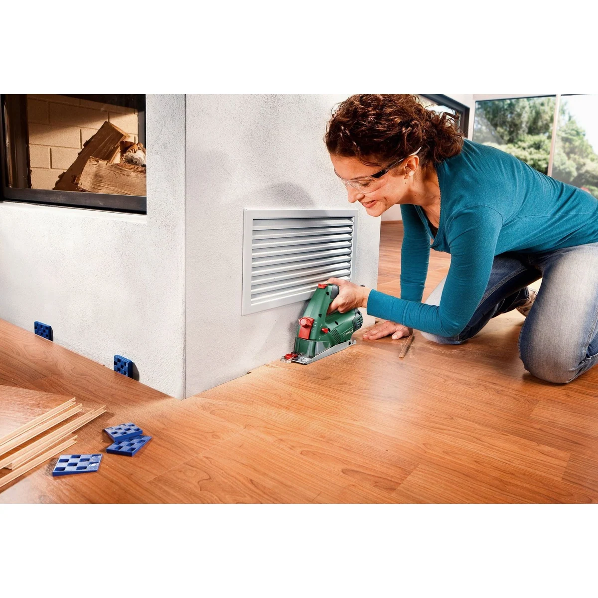 Bosch Home & Garden PKS 16 Multi Handkreissäge, inkl. Sägeblätter und Koffer — vielseitig, präzise, leistungsstark 4