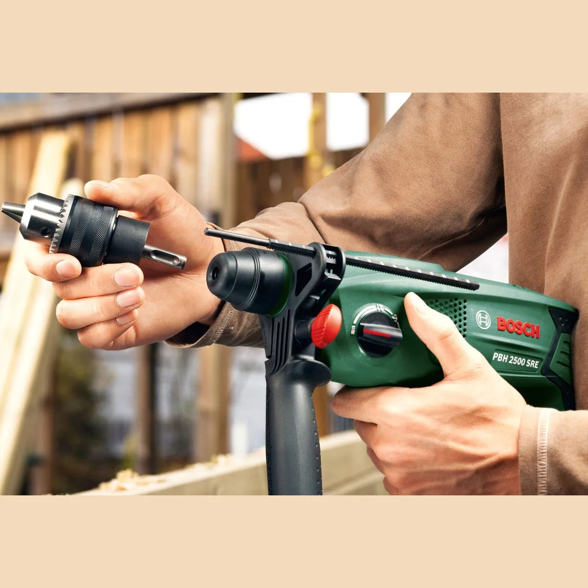 Bosch Home & Garden Bohrhammer PBH 2500 SRE, kraftvoller 600-W-Motor, SDS plus-Bohrfutter 2