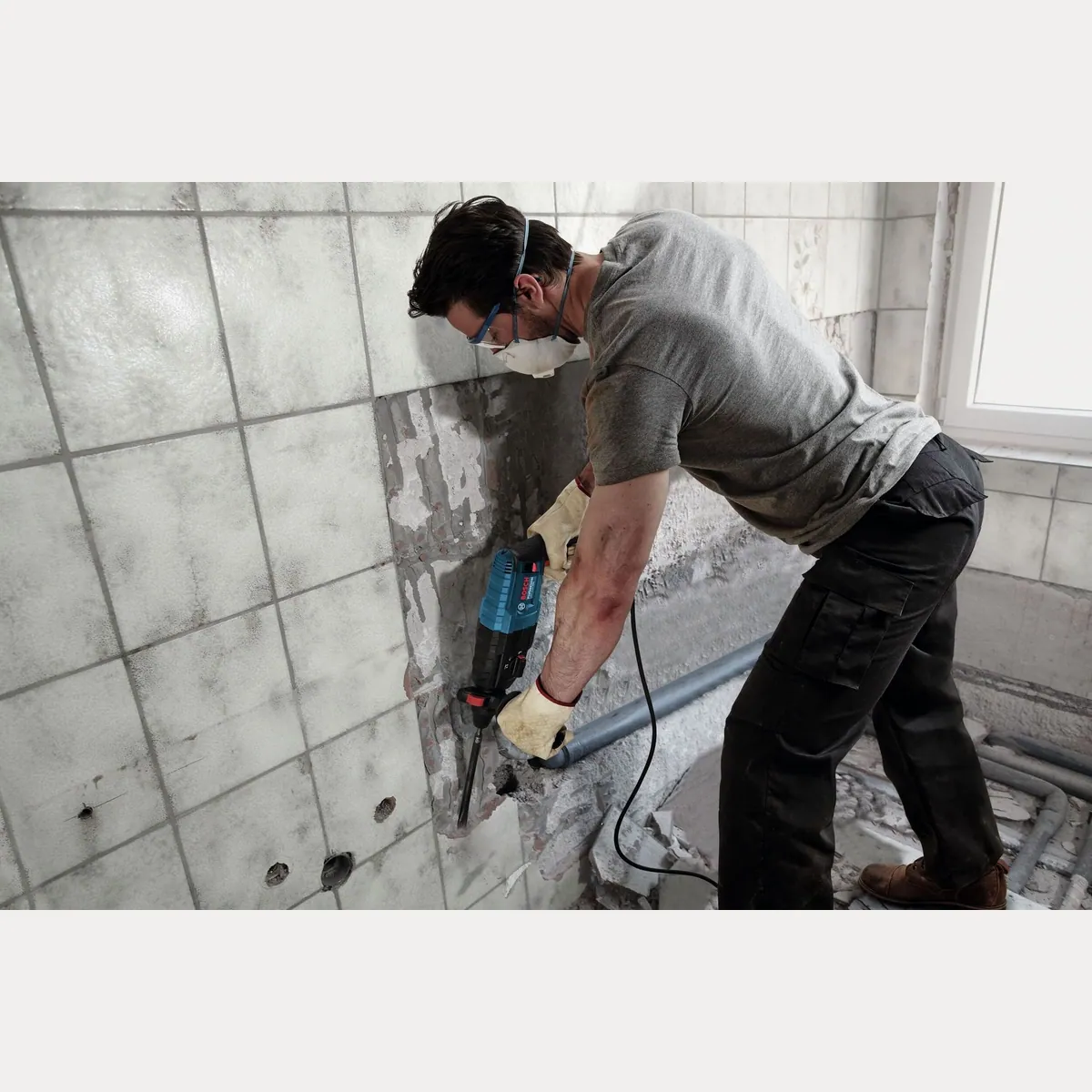 BOSCH GBH 240 Bohrhammer, 790 W, max. 930 U/min, inkl. Handwerkerkoffer 4