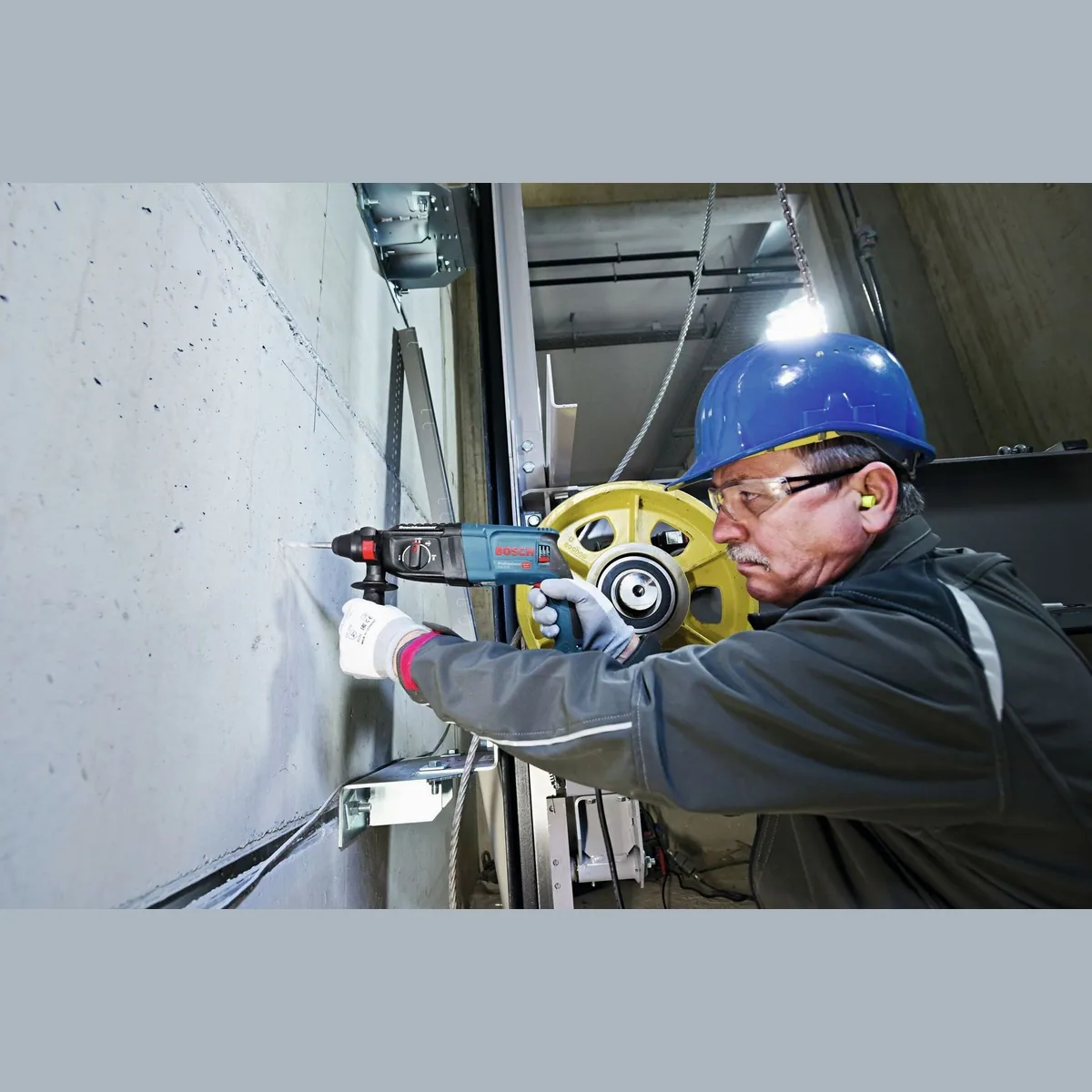 Bosch Professional Bohrhammer GBH 2-26, 830 W, SDS plus - im L-Case 4