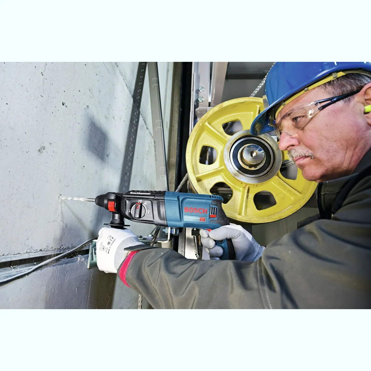 Bosch Professional Bohrhammer GBH 2-26, 830 W, SDS plus - im L-Case 5