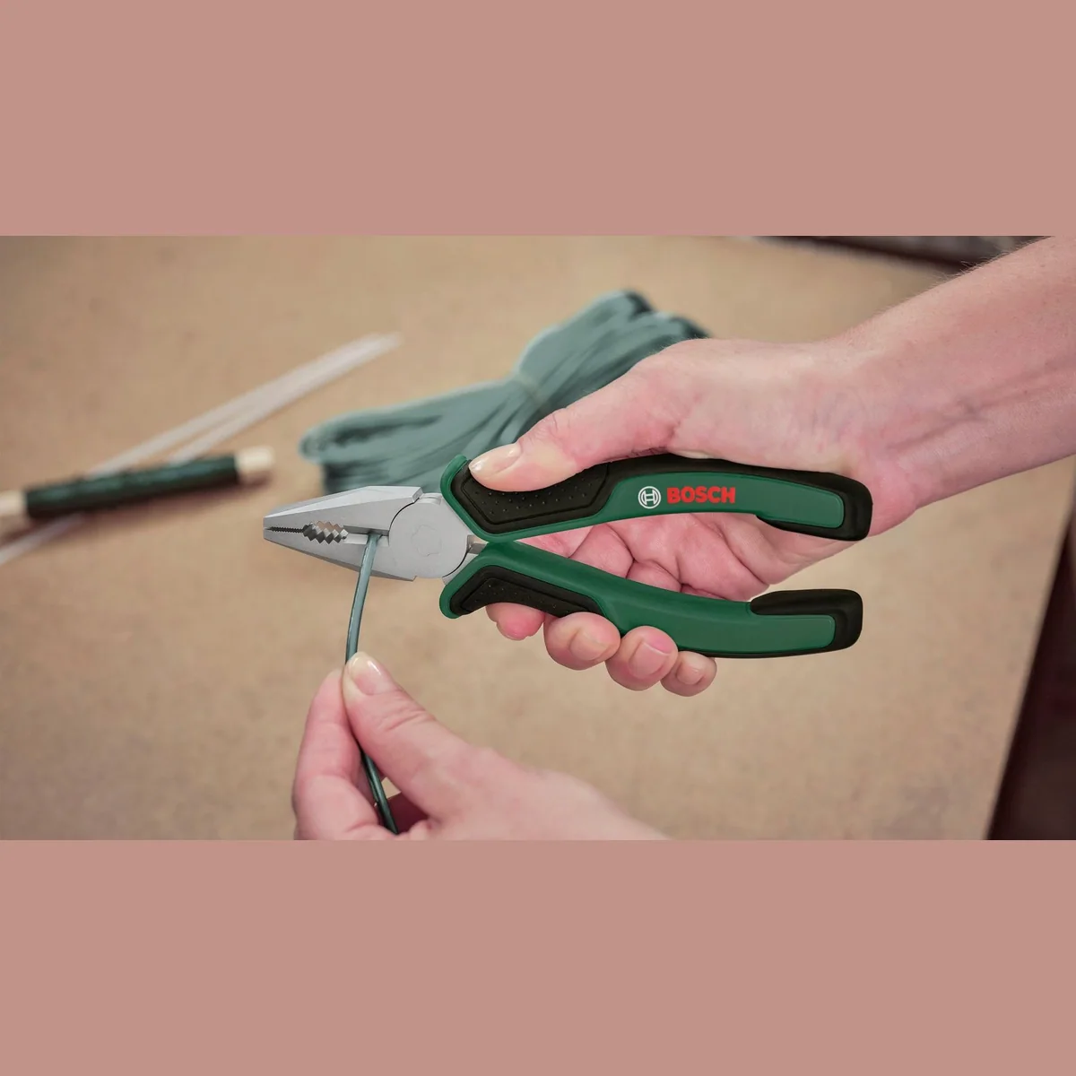 Bosch Home & Garden Advanced Werkzeugkoffer, 52-teilig, umfangreiche Ausstattung für Heimwerker 2