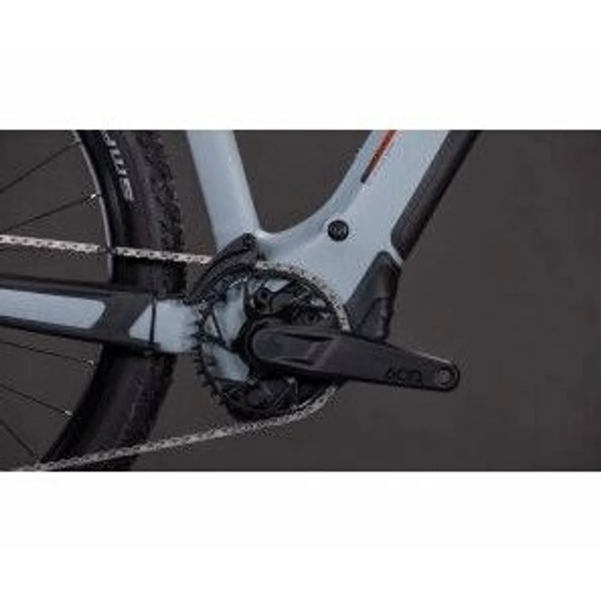 Cube Reaction Hybrid Race 800, leistungsstarker E-Mountainbike mit 29" Rädern und robustem Design 4