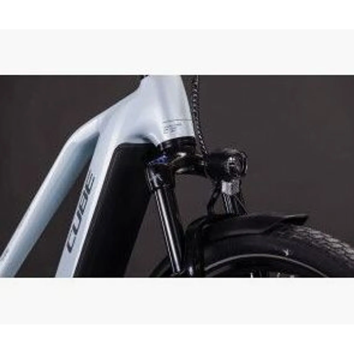 Cube Touring Hybrid ONE 600, leistungsstarker E-Bike Antrieb, komfortable Geometrie, hohe Reichweite 3
