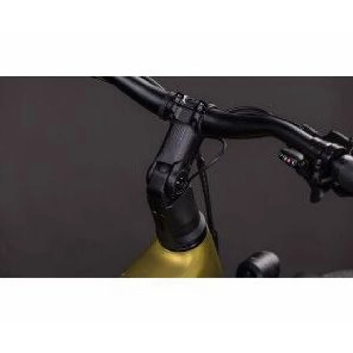 Cube Nuride Hybrid Pro 800 (2026), leistungsstarker E-Mountainbike-Antrieb, ergonomisches Design, vielseitige Einsatzmöglichkeiten 3