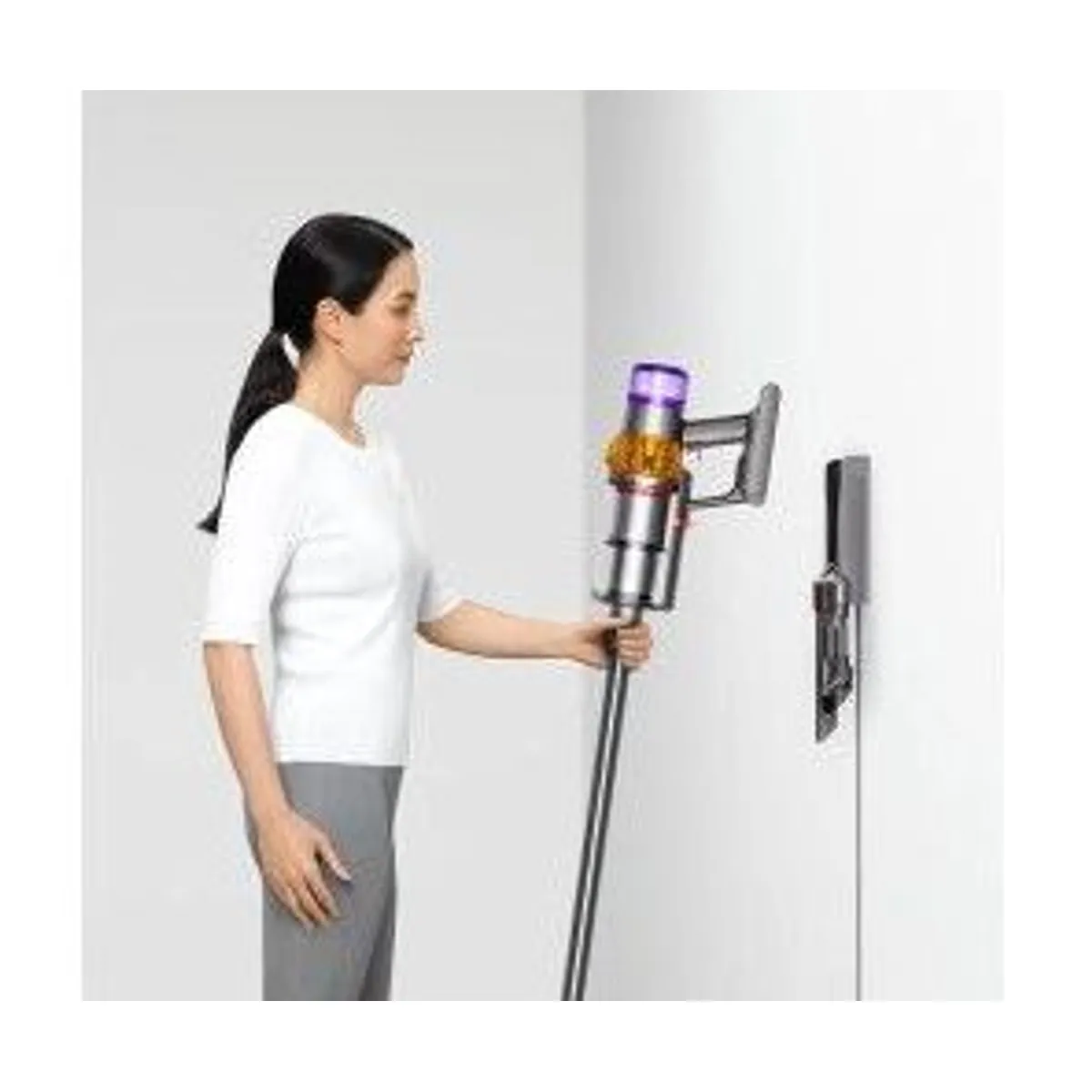 Dyson V15 Detect Fluffy, intelligente Staubdetektion, leistungsstarker Akku, hygienische Entleerung 5