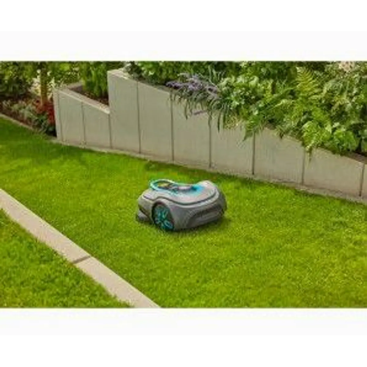Gardena smart SILENO free 900 m², präzise Steuerung, leise Betriebsweise, wetterfest 3