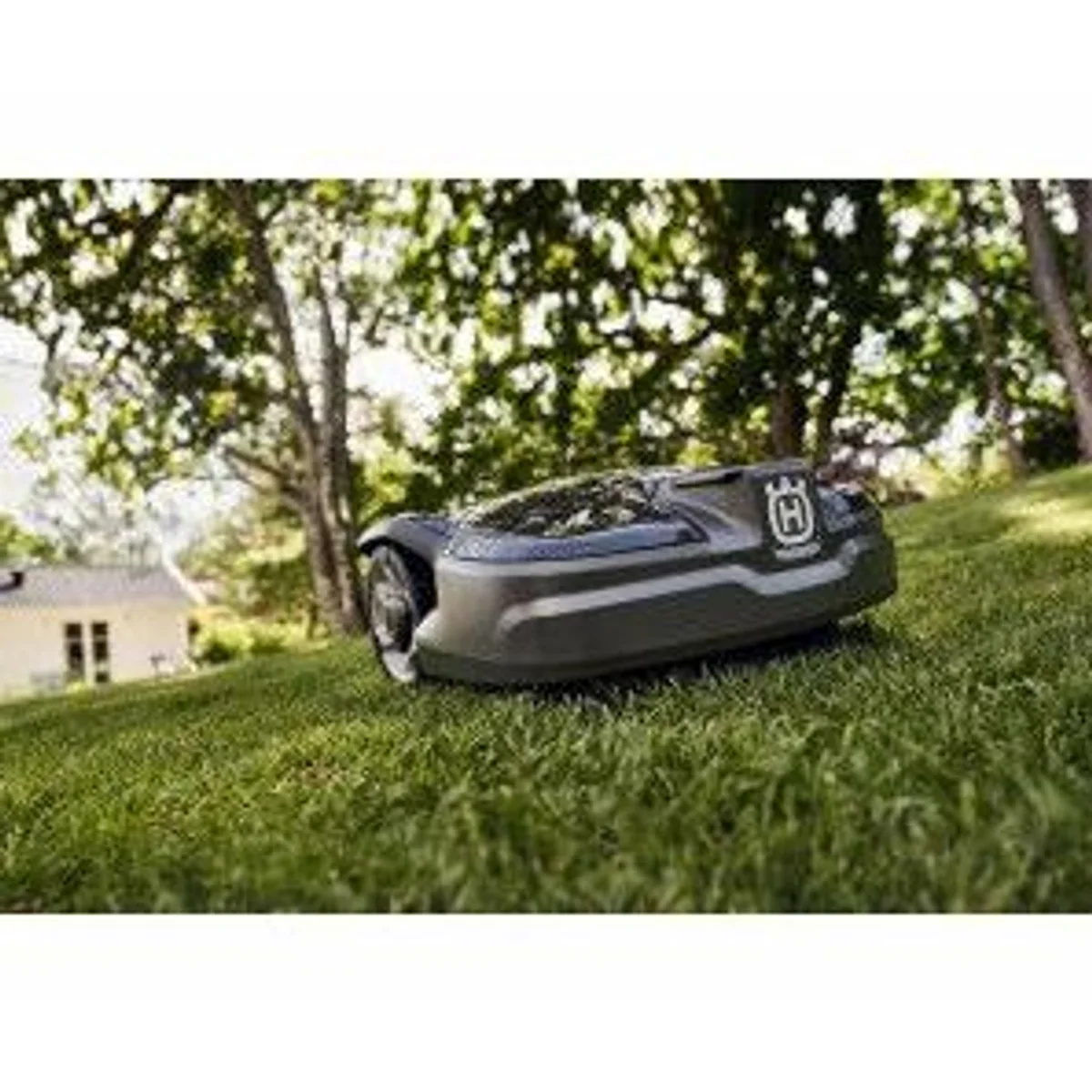 Husqvarna Automower 310 Mark II, präzise Mähtechnik, intelligente Steuerung, kompakte Bauweise 3