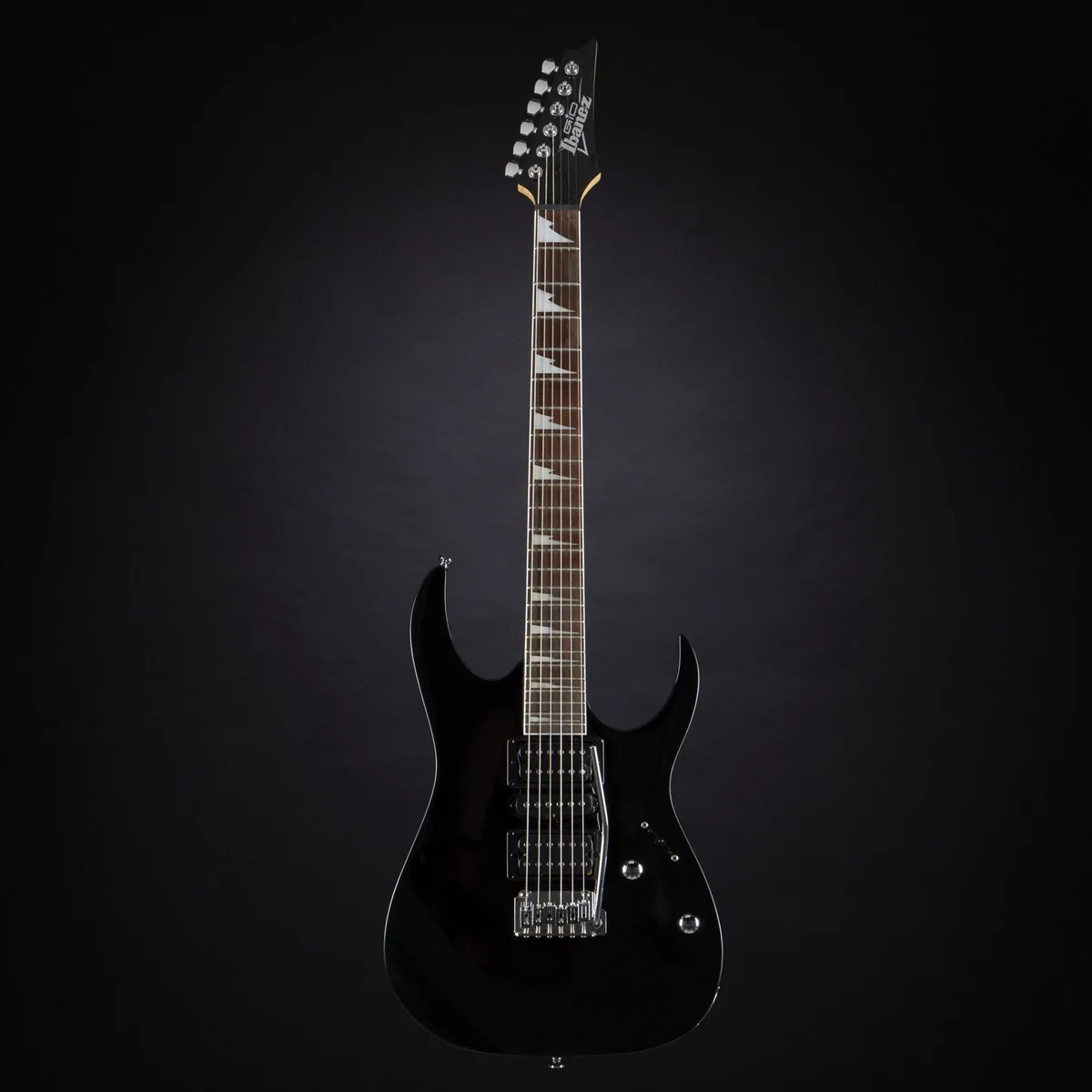 Ibanez Gio GRG170DX-BKN Black Night, vielseitige E-Gitarre mit H/S/H-Pickups 2