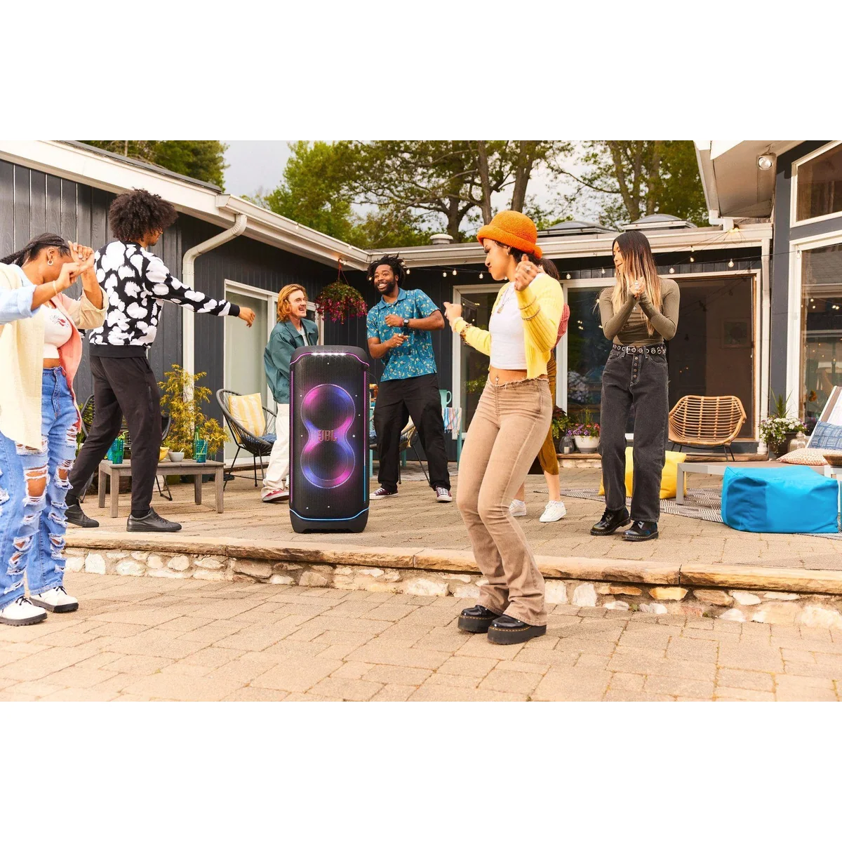 JBL PartyBox Ultimate Party-Lautsprecher, 1100 W Leistung, Dolby Atmos, spritzwasserfest 4
