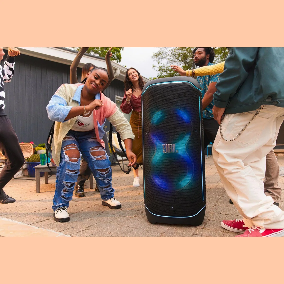 JBL PartyBox Ultimate Party-Lautsprecher, 1100 W Leistung, Dolby Atmos, spritzwasserfest 5