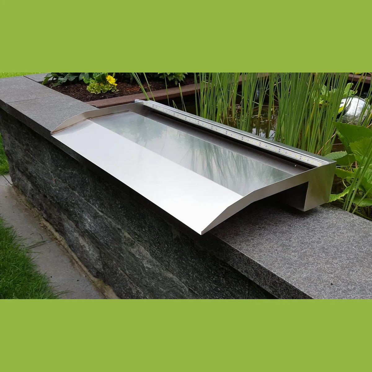 Jürgen Bocker Gartenambiente Wasserfall, Edelstahl matt mit LED-Beleuchtung — 45 cm Breite, 1-2 m Fallhöhe 4