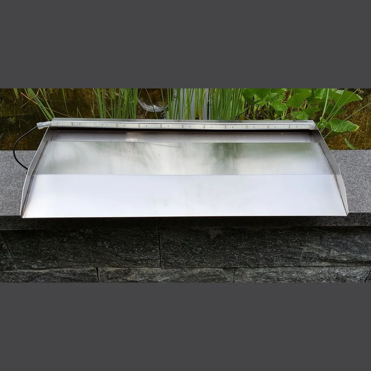 Jürgen Bocker Gartenambiente Wasserfall, Edelstahl matt mit LED-Beleuchtung — 45 cm Breite, 1-2 m Fallhöhe 5