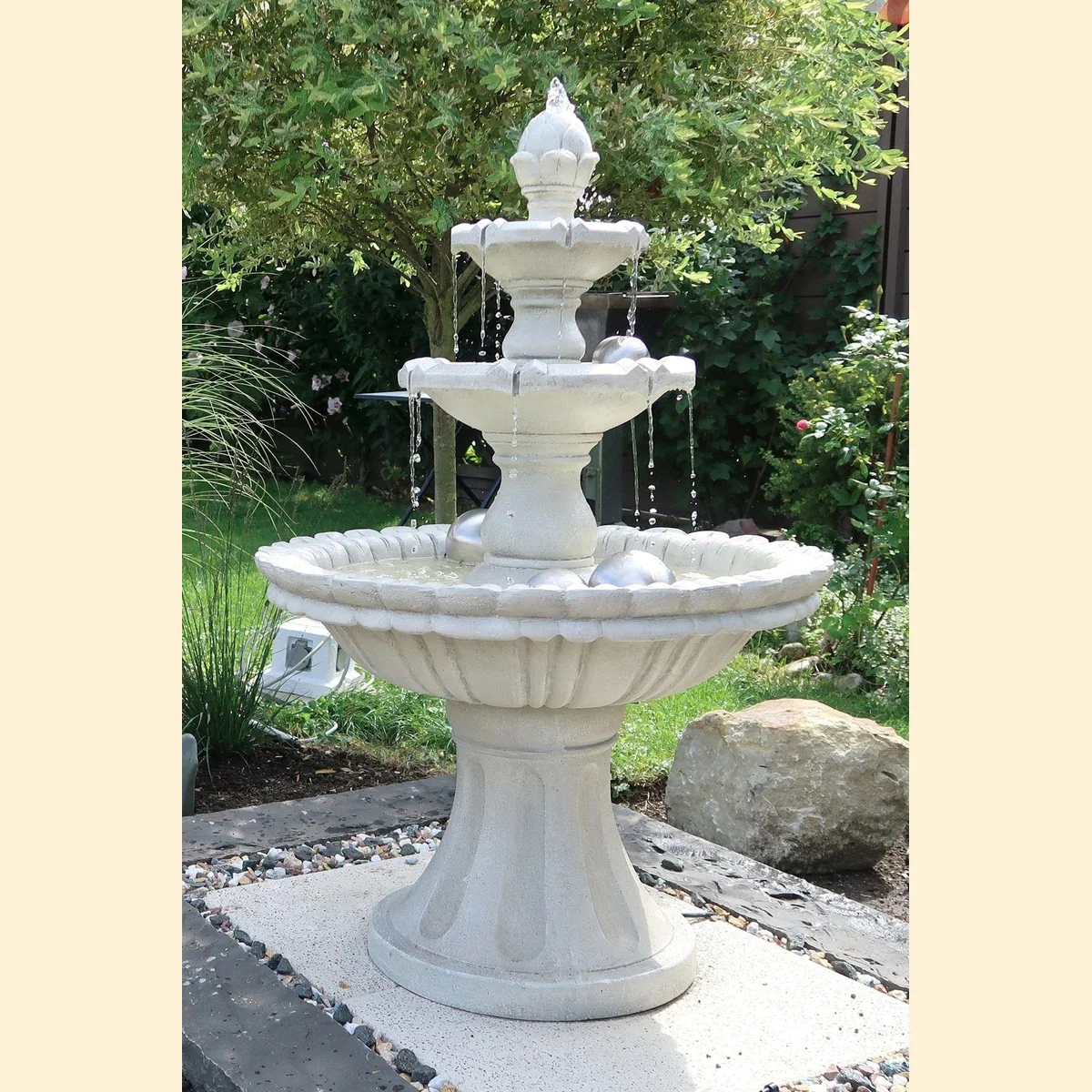 Köhko Gartenbrunnen Markleeberg, klassischer Etagenbrunnen mit Vogelbad und regulierbarer Pumpe