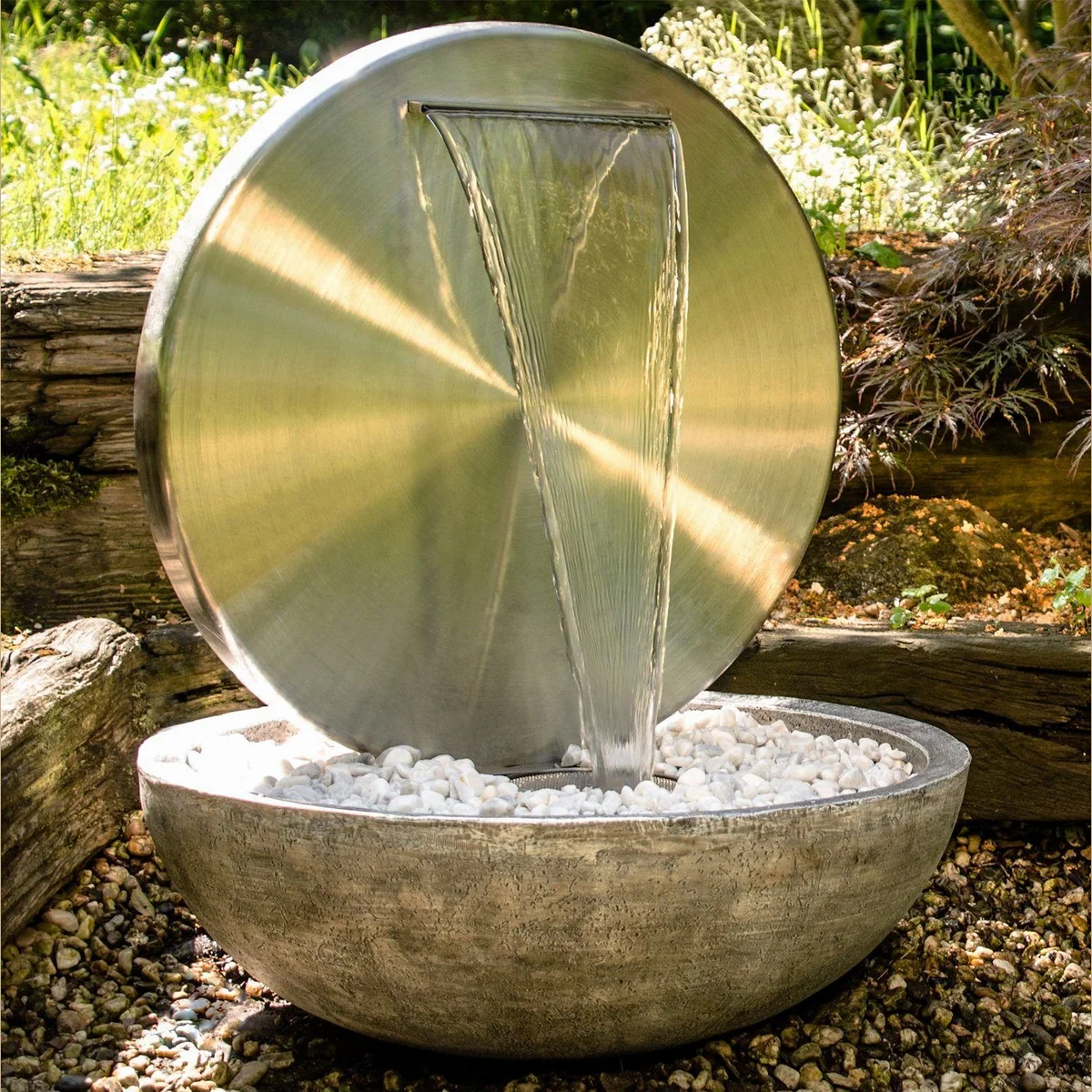 Köhko Gartenbrunnen Ø 55 cm, elegantes Design aus Edelstahl mit LED-Beleuchtung