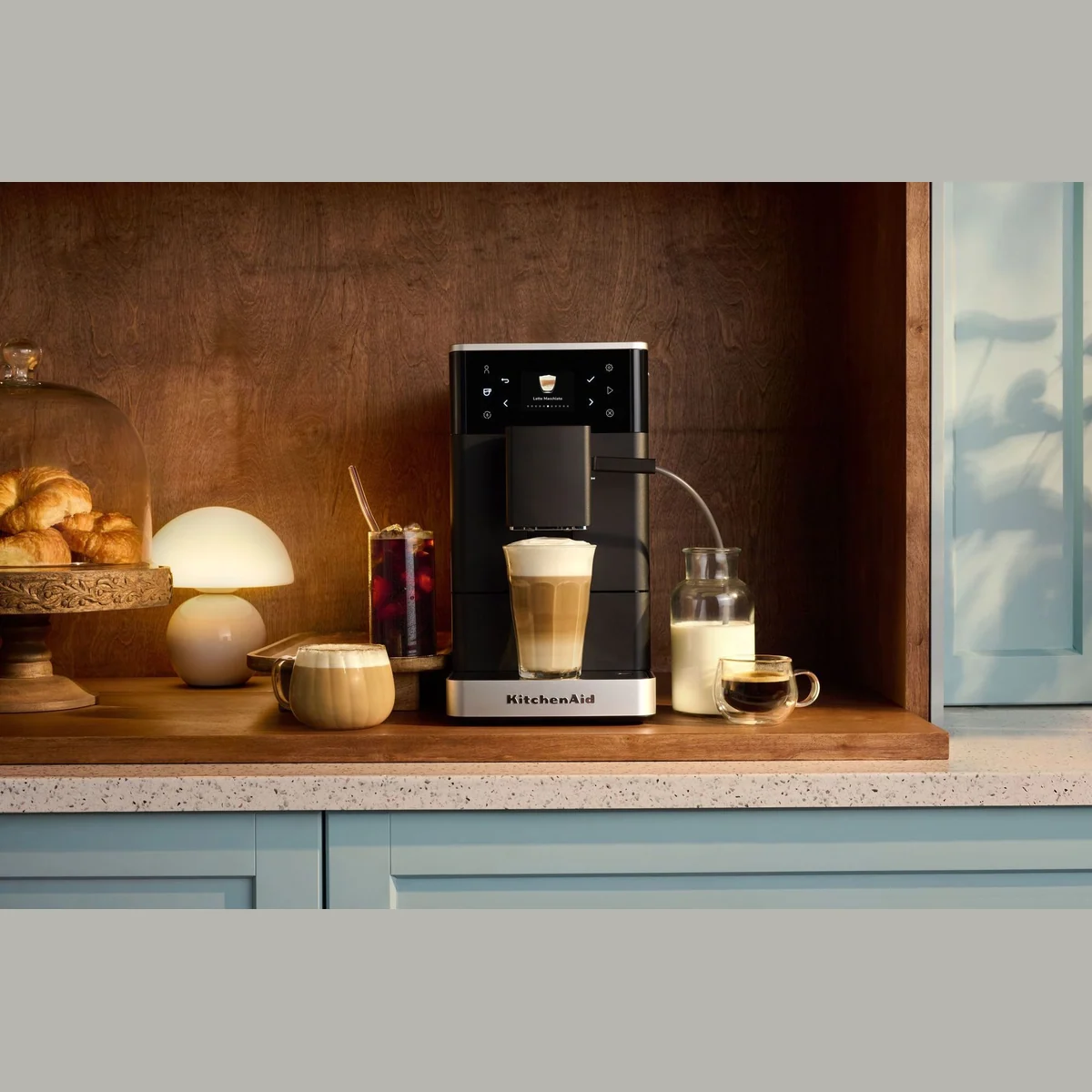 KitchenAid Kaffeevollautomat 5KES8453EBM, leise Zubereitung und Iced Coffee-Funktion 4