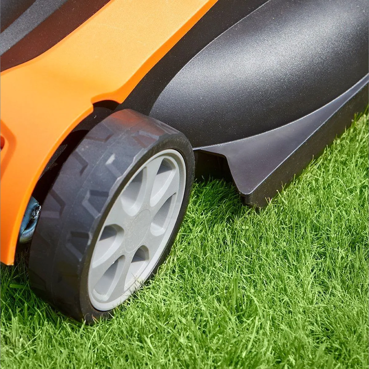Lawnmaster Akkurasenmäher, 6-stufige Schnitthöhenverstellung, kraftvolle 24V-Akkus 5