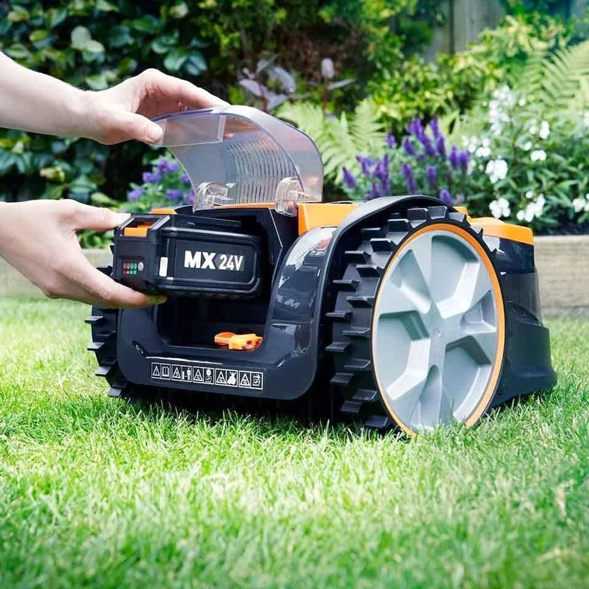 Lawnmaster VBRM16 OcuMow Mähroboter, kabellos, Hindernisvermeidung, Geräuscharm 5