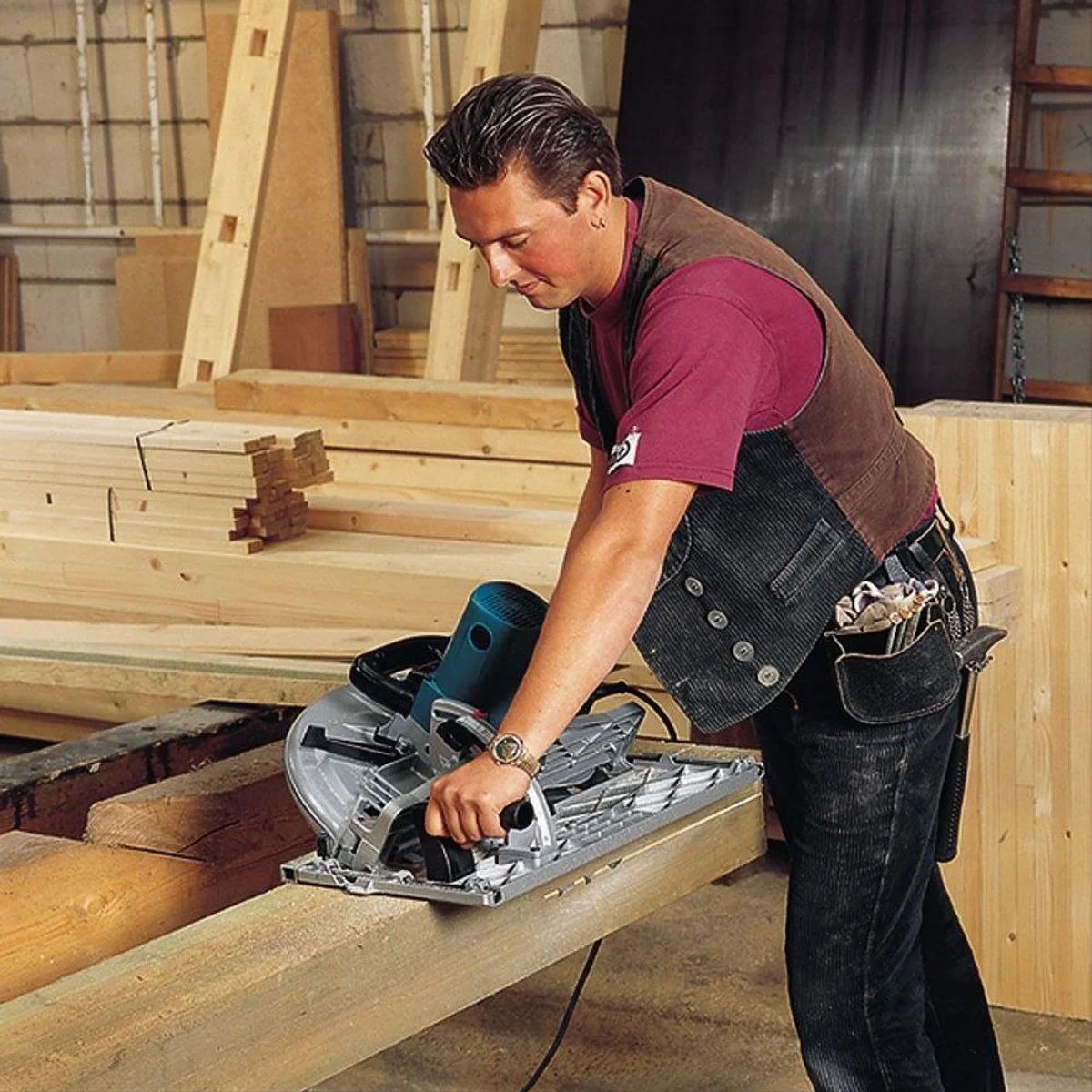 Makita 5143R Handkreissäge, präzise Schnitte, robustes Design, 130 mm Schnittdurchmesser 2