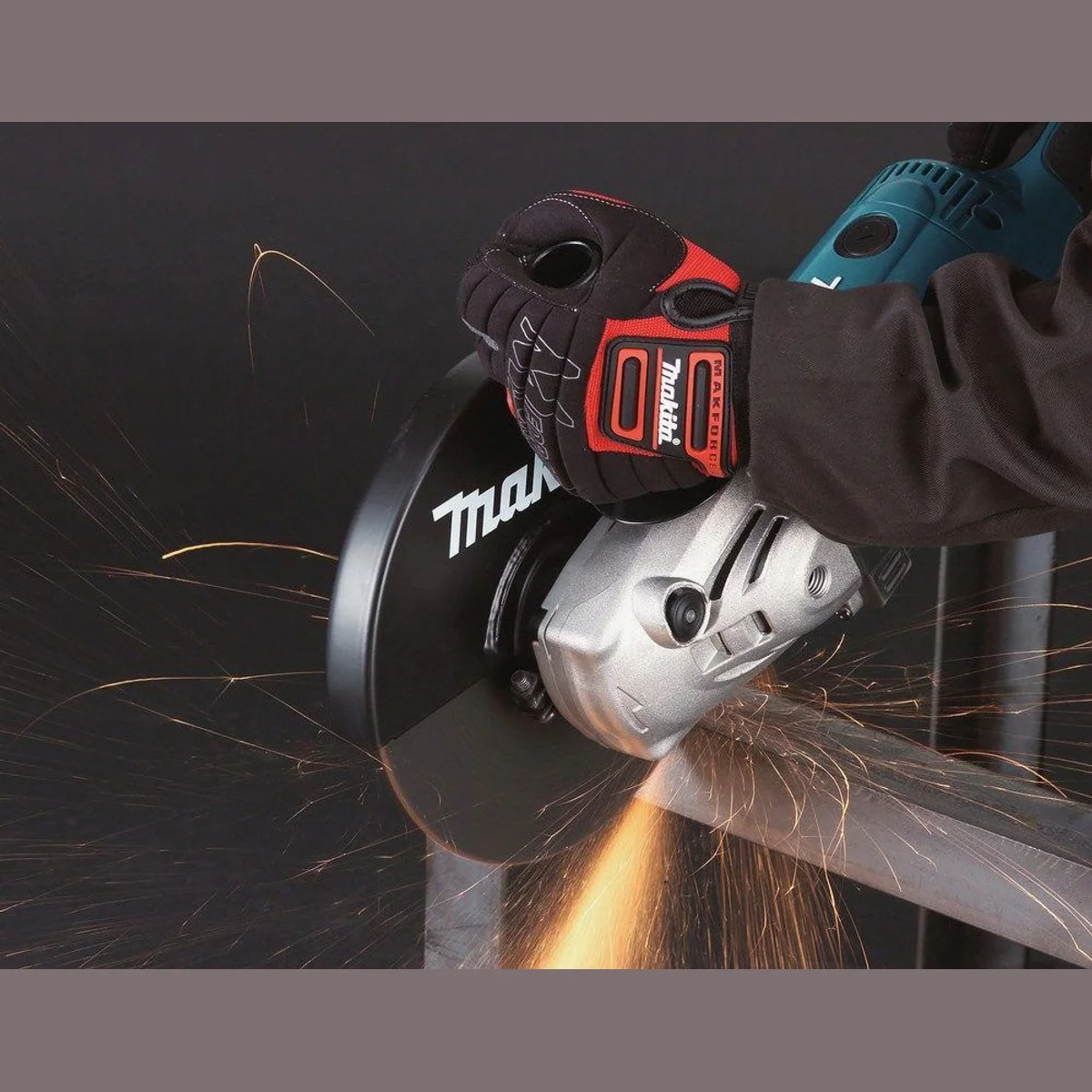 Makita GA9020RFK3 Winkelschleifer, 2.200 W, 230 mm, 6.600 U/min 5