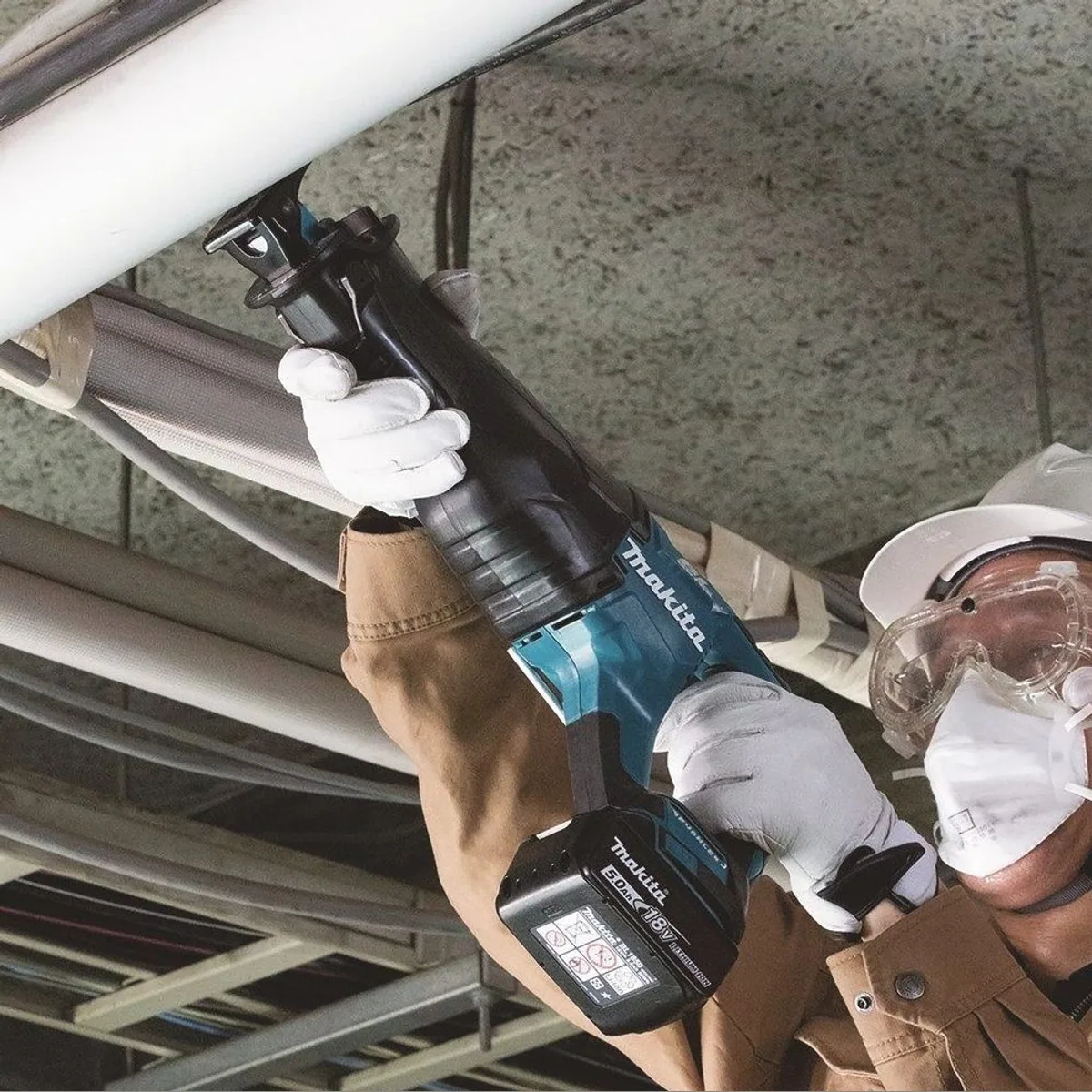 Makita DJR187ZK Akku-Säbelsäge, 18 V, inkl. Transportkoffer, flexibles Arbeiten 2
