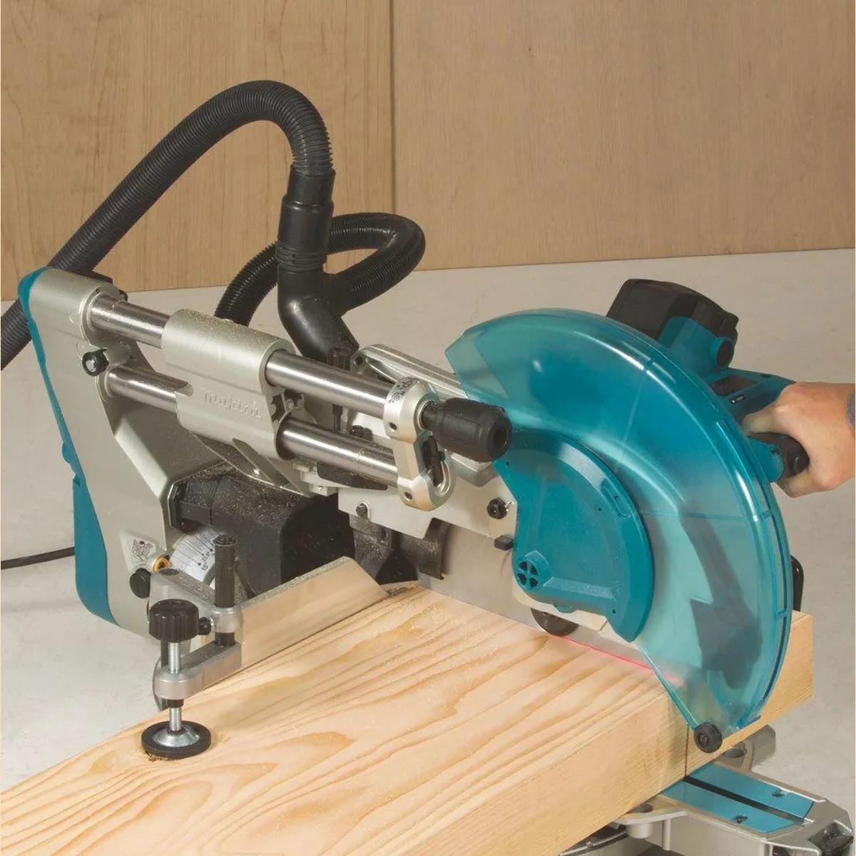 Makita LS1219L Kapp- und Gehrungssäge, 305 mm, hohe Präzision und Flexibilität 2