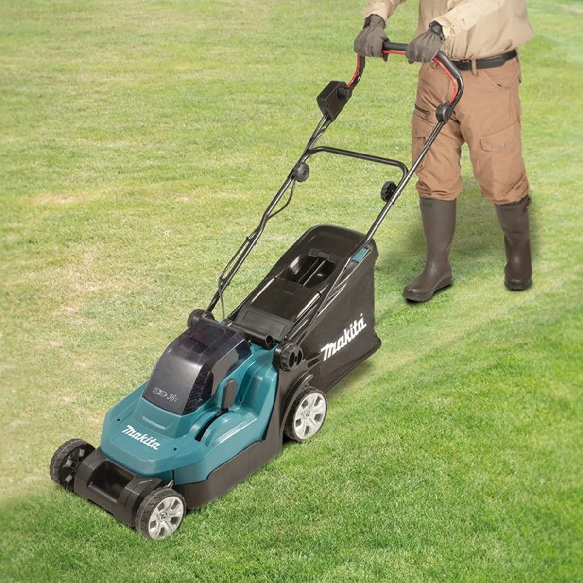 Makita DLM382Z Akkurasenmäher, 38 cm Schnittbreite, geräuscharm und leicht bedienbar 2
