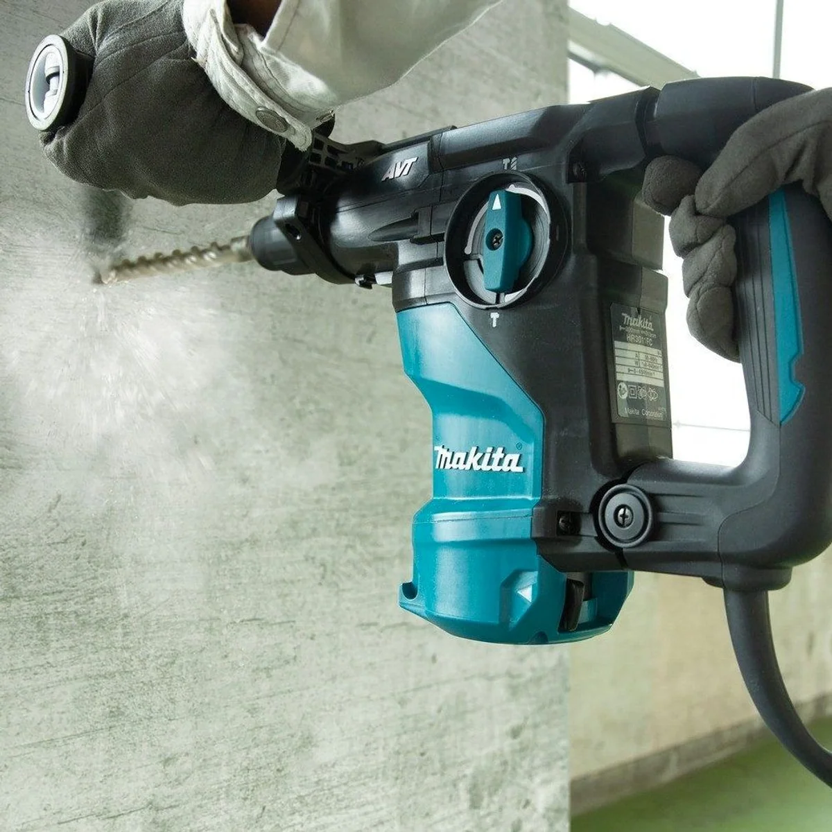 Makita HR3011FCJ Kombihammer SDS-PLUS, 1.050 W, 30 mm Bohrleistung — Anti-Vibrations-Technologie, LED-Beleuchtung, kompakte Bauform 2