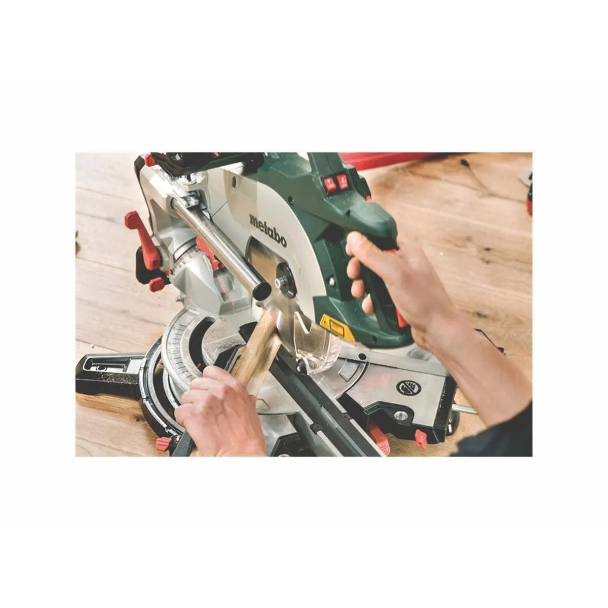 Metabo KGSV 72 Xact SYM Kapp- und Gehrungssäge, präzise Zuschnitte, kraftvoll und vielseitig 4