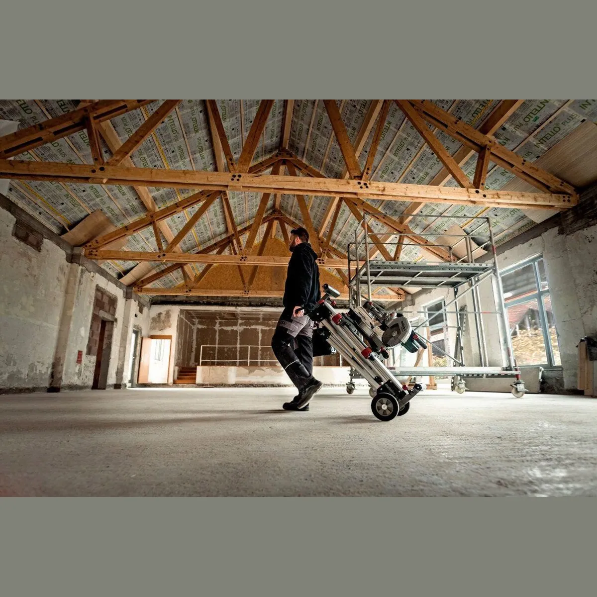 Metabo KGS 254 M Set, Kappsäge mit Zugfunktion und 2. Hartmetall-Sägeblatt 2