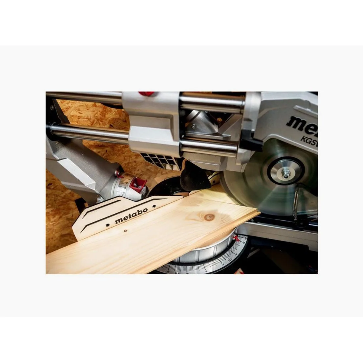 Metabo Kappsäge KGSV 254 MC, vielseitige Zugfunktion, inkl. Zubehör 5