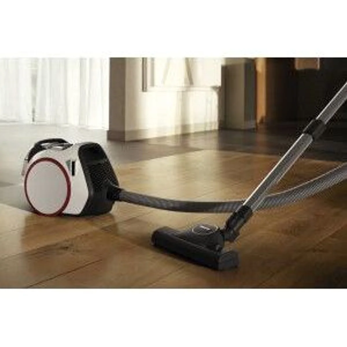 Miele Boost CX1 white & red, kompakter Staubsauger, hohe Saugleistung, beutellos 4