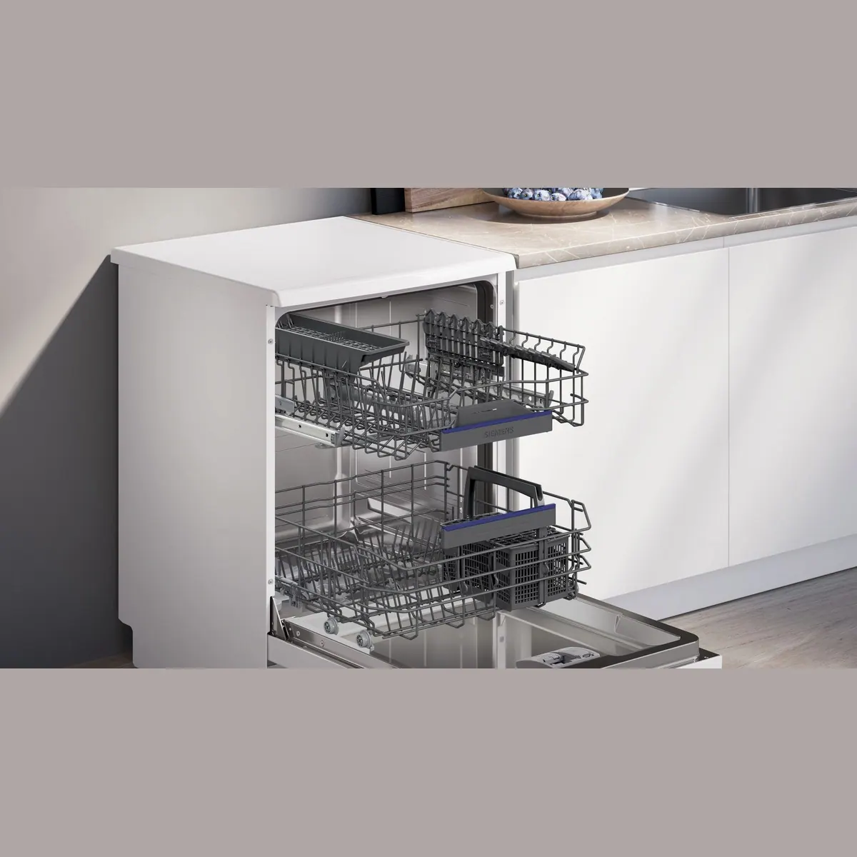 SIEMENS iQ300 Standgeschirrspüler, 13 Maßgedecke, flexible Körbe & varioSpeed 5