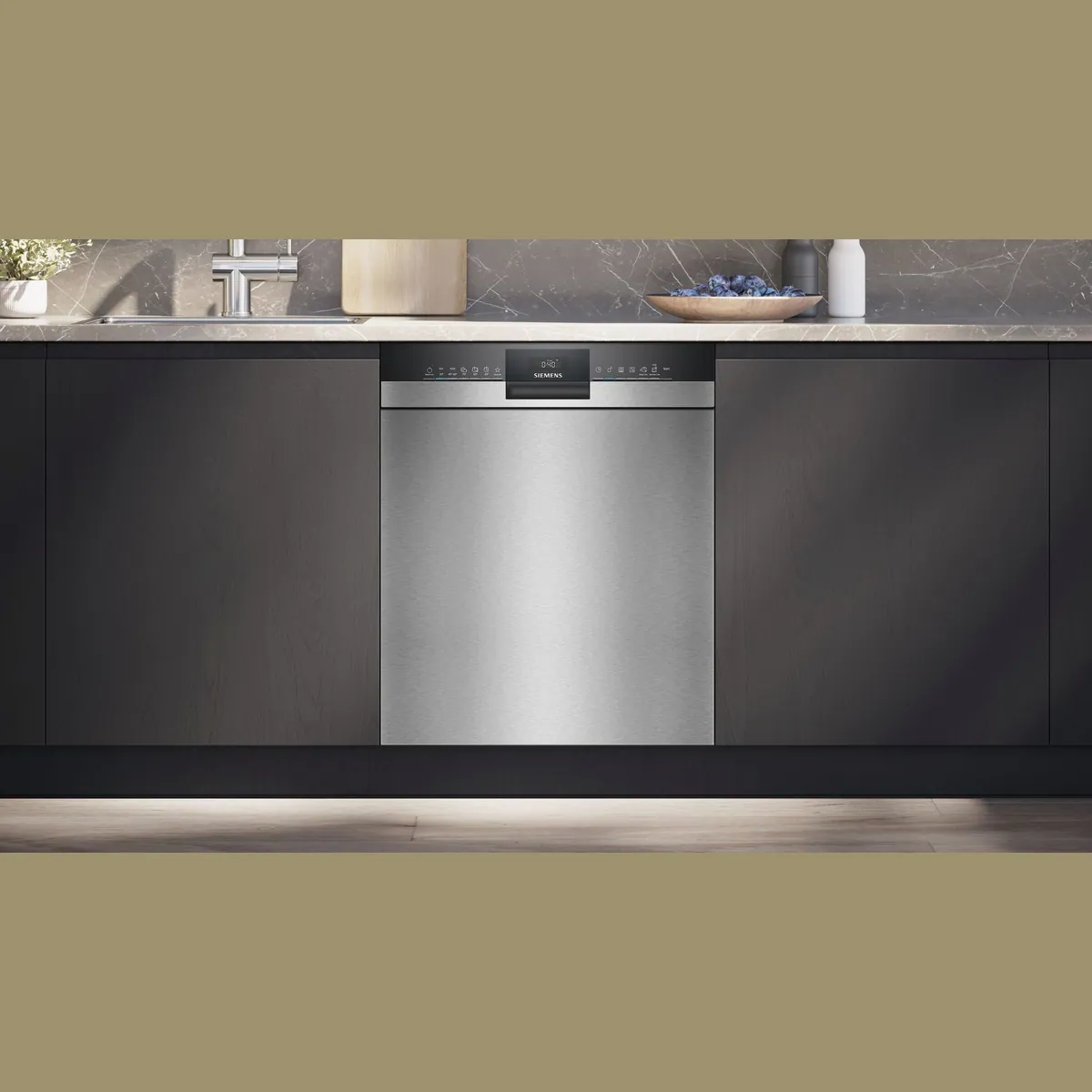 SIEMENS iQ300 SN43ES28AE Unterbaugeschirrspüler, 13 Maßgedecke, flexible Körbe 2