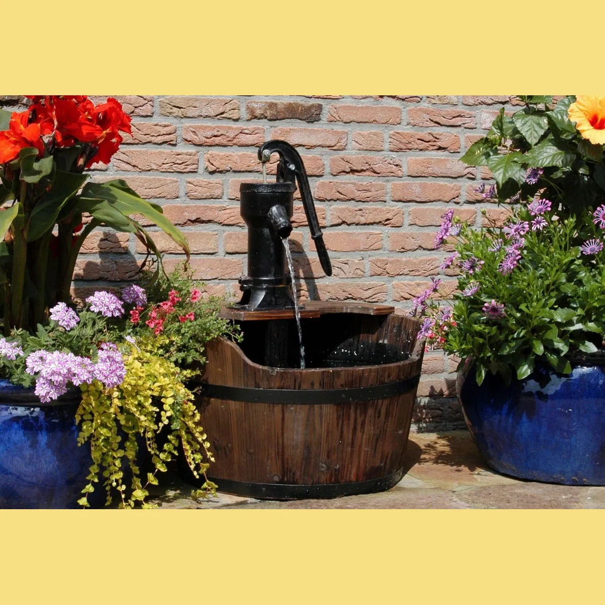 Ubbink Gartenbrunnen Newcastle, stilvolle Holzfassoptik, Komplettset — 60 cm Breite