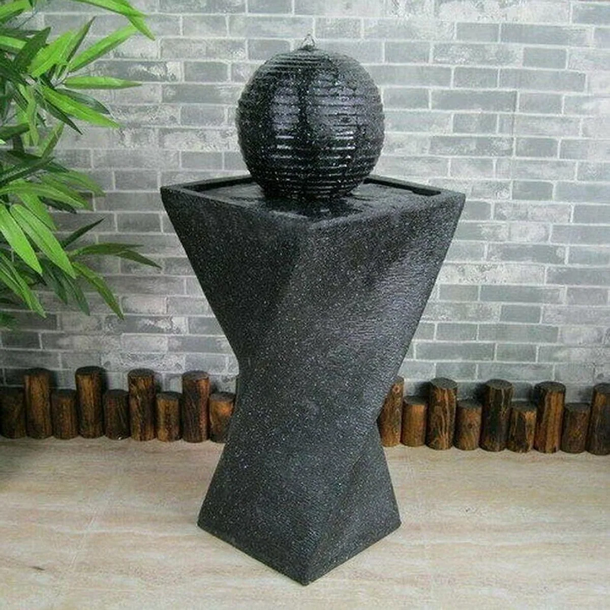 Wehmann Solarbrunnen Wave Black, automatisches Einschalten, 34 cm Breite