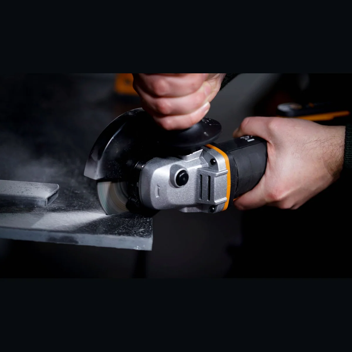 Worx WX803 Akku-Winkelschleifer, 125 mm Scheiben, elektronische Anti-Rückschlag-Technologie 4