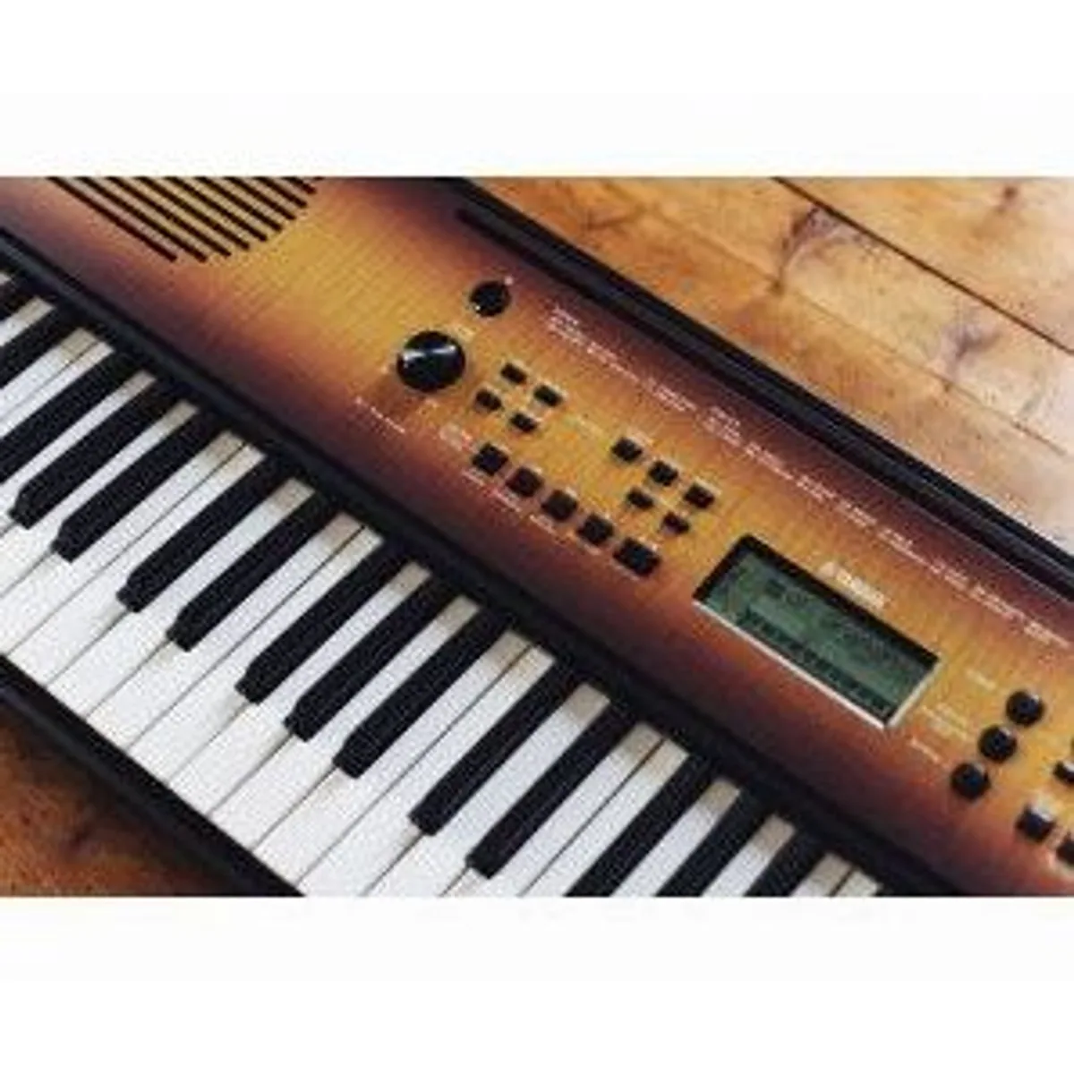 Yamaha PSR-E360 Keyboard, vielseitige Klänge, tragbar und benutzerfreundlich 5